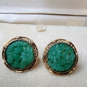 Vintage | Green Pressed Plastic and Goldtone | Filligree Screw Earrings